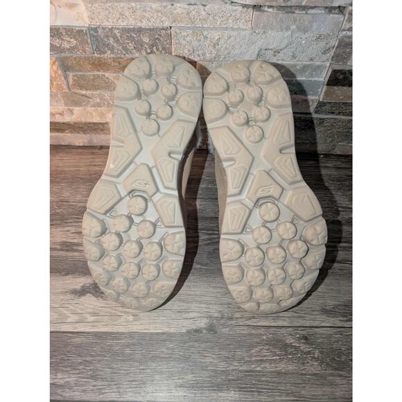 Skechers On the GO Cozies Women's 7.5 Faux Fur Winter Ankle Boots Taupe - Picture 9 of 9